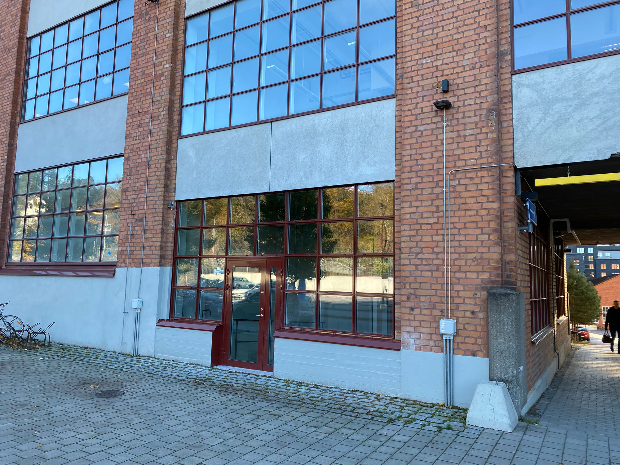 Fasadlösningar i en miljö där industrihistoria möter modern stadsutveckling