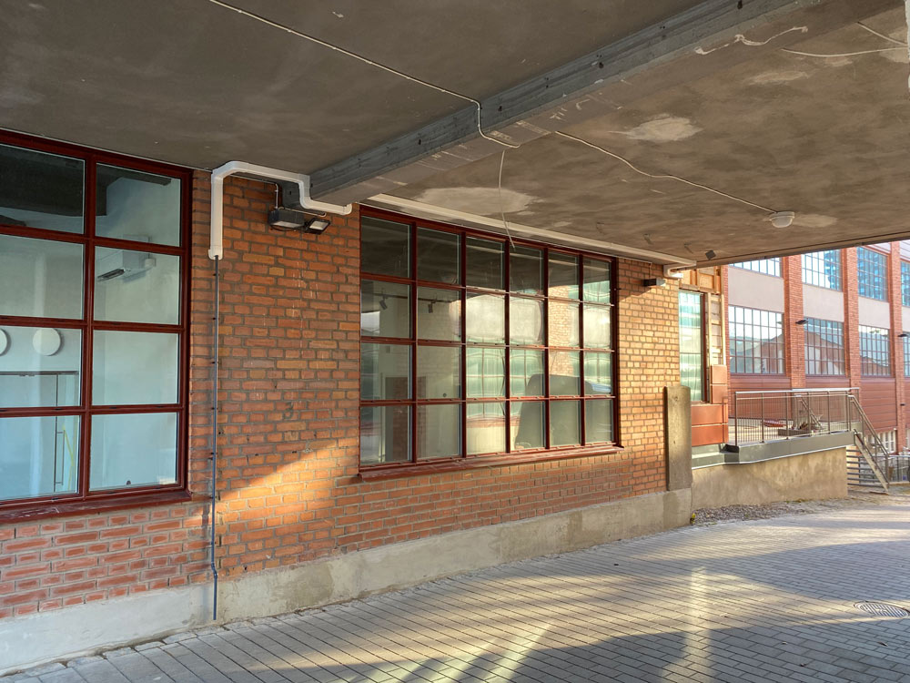 Fasadlösningar i en miljö där industrihistoria möter modern stadsutveckling
