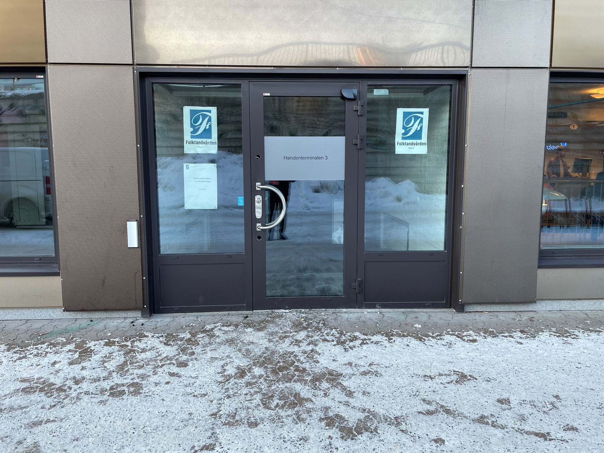 Fasadlösningar för Handenterminalen