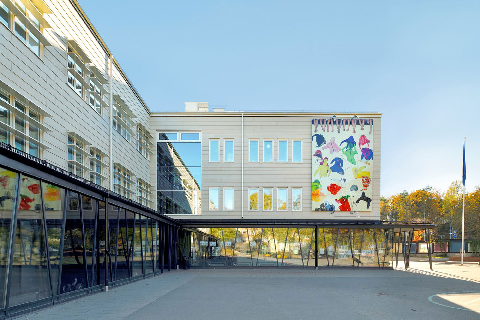 Fasadlösningar i en miljö där industrihistoria möter modern stadsutveckling