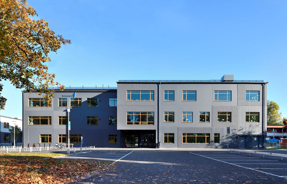 Hållbara fasadlösningar för en modern skolmiljö